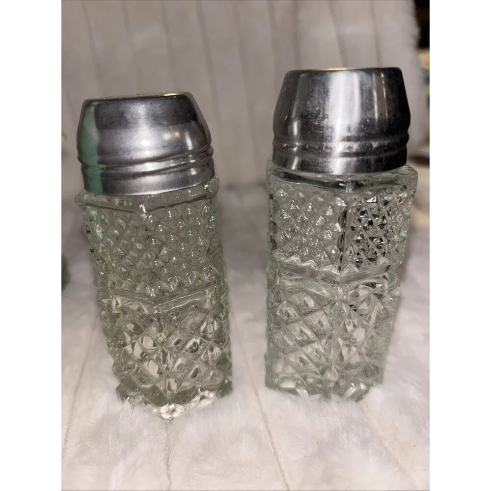 Vintage salt & pepper Shaker Lot Anchor Hocking Wexford, Daniell's, Tupperware